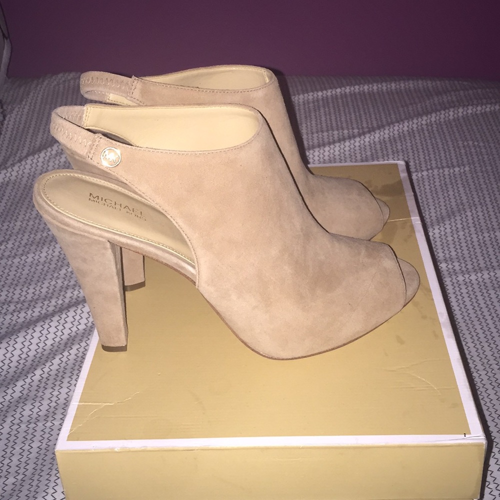 New Michael Michael Kors Ashby Sling Size 10